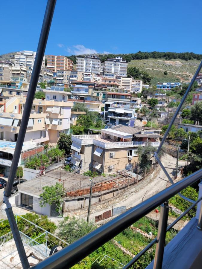 Marina Apartment Sarandë Exteriör bild