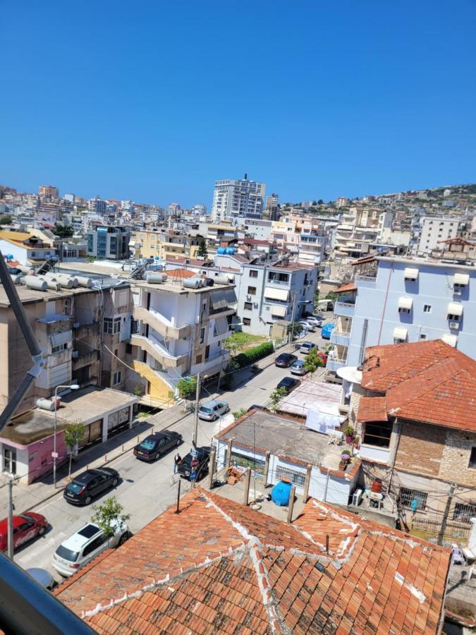 Marina Apartment Sarandë Exteriör bild